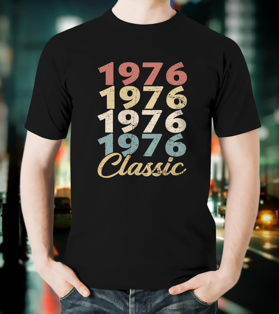 1976 Classic Vintage Retro Multicolor T-Shirt