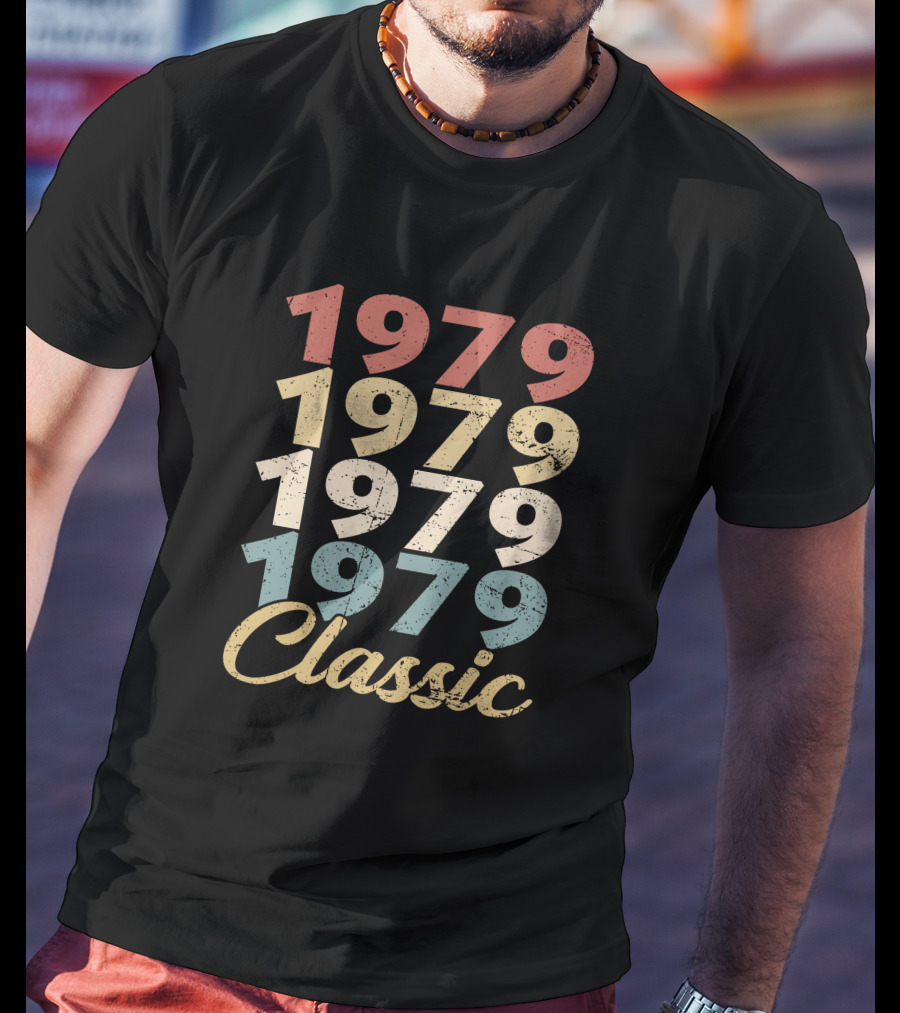 1979 Classic Retro Vintage Aesthetic T-Shirt