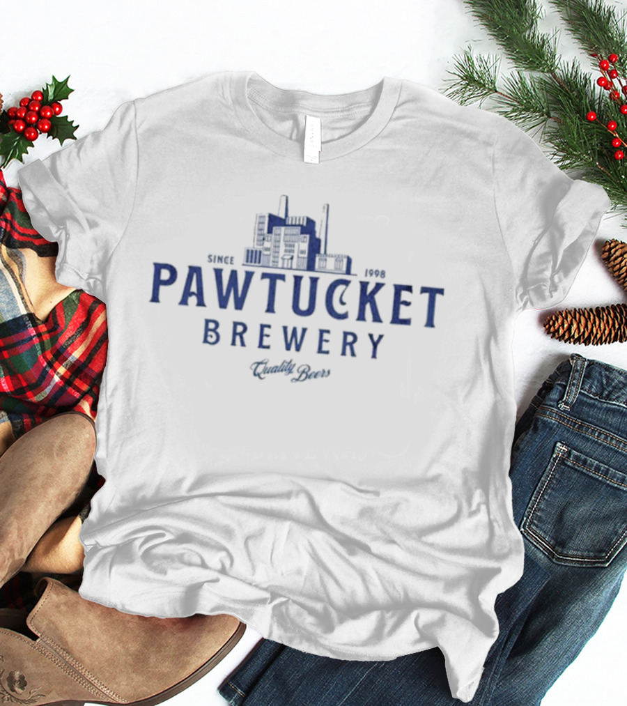 Family Guy Pawtucket Brewery Since 1936 Quality Beers T-Shirt