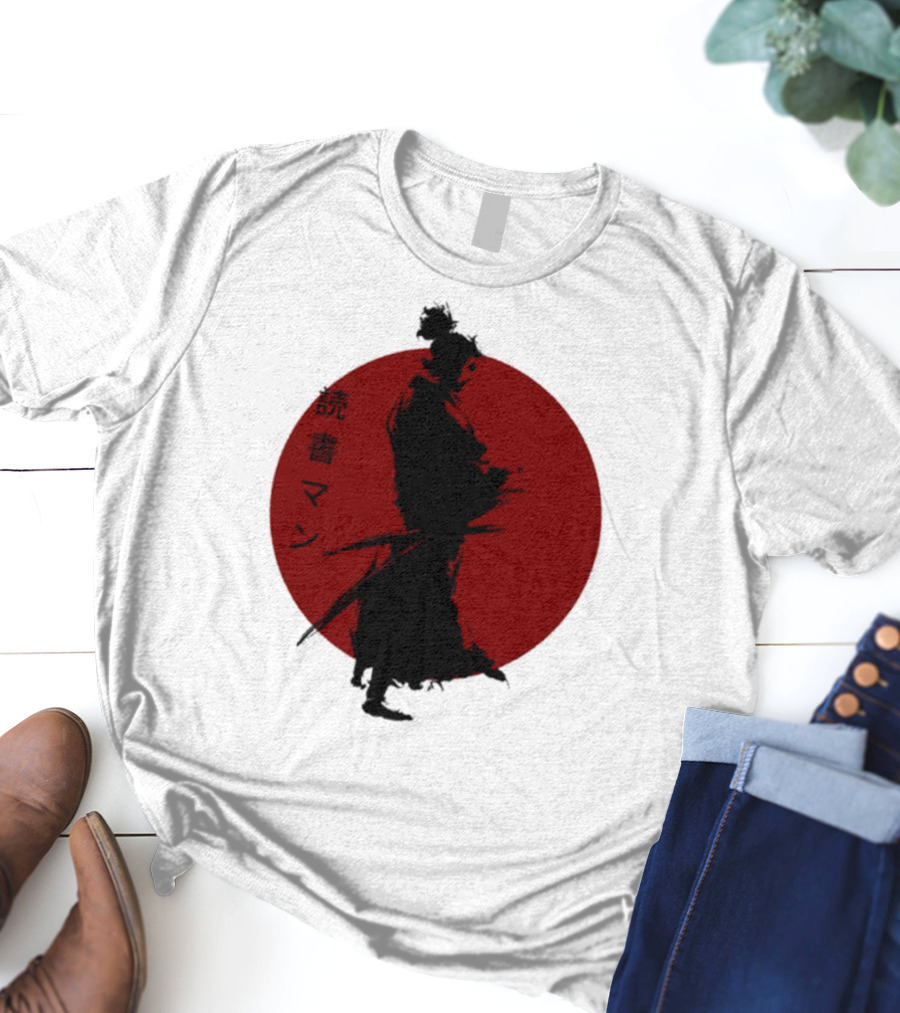 Miyamoto Musashi Samurai Silhouette Red Sun Kanji Reading Man T-Shirt