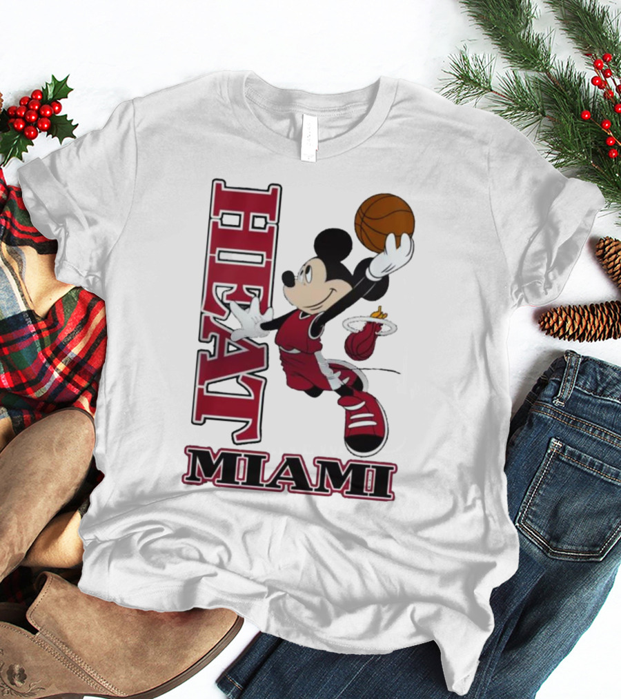Mickey Mouse Miami Heat NBA Basketball Jumping Dunk T-Shirt