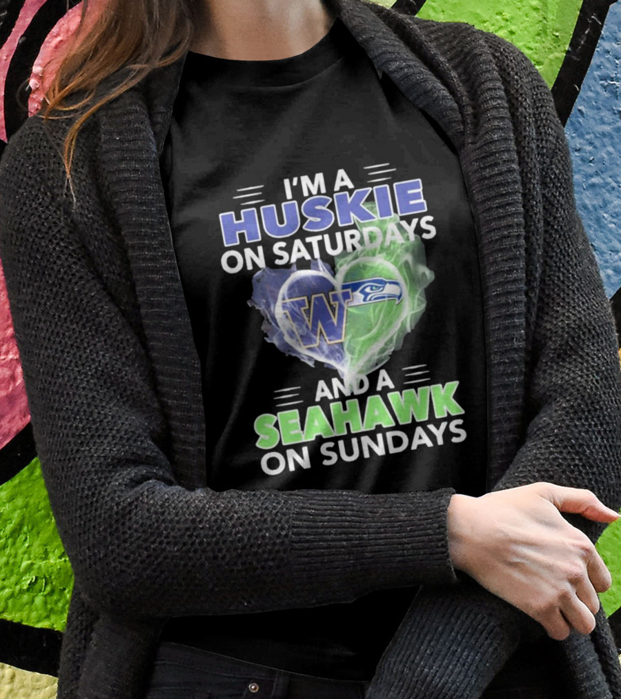 I’m A Huskie On Saturdays And A Seahawk On Sundays UW W Logo Seattle T-Shirt