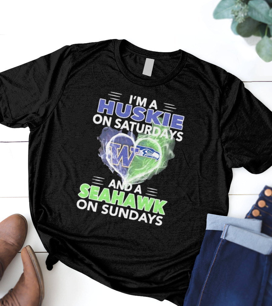 I’m A Huskie On Saturdays And A Seahawk On Sundays UW W Logo Seattle T-Shirt