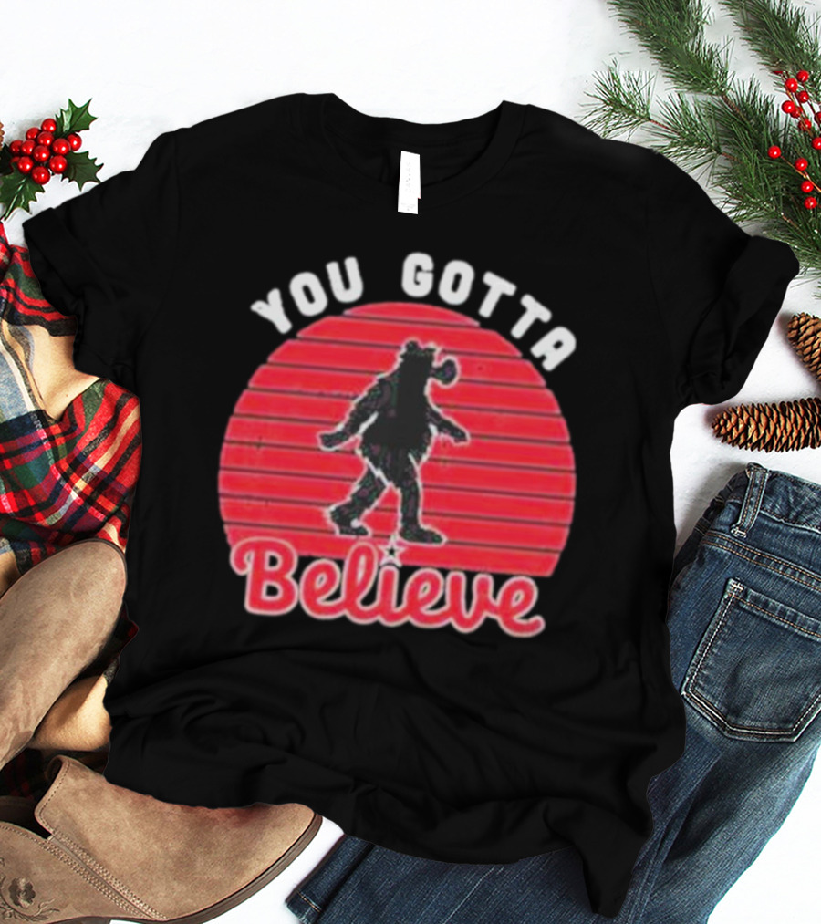 You Gotta Believe Vintage Retro Philly Bear T-Shirt