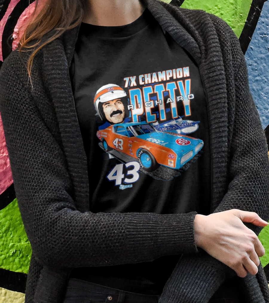 7X Champion Richard Petty Number 43 Car Racing LEGACY Motor Club Team Collection T-Shirt