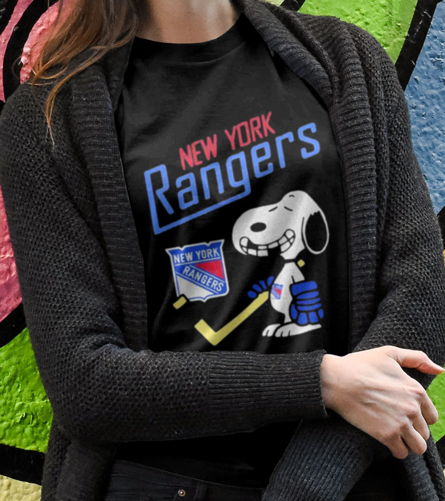 New York Rangers Snoopy Hockey Player T-Shirt