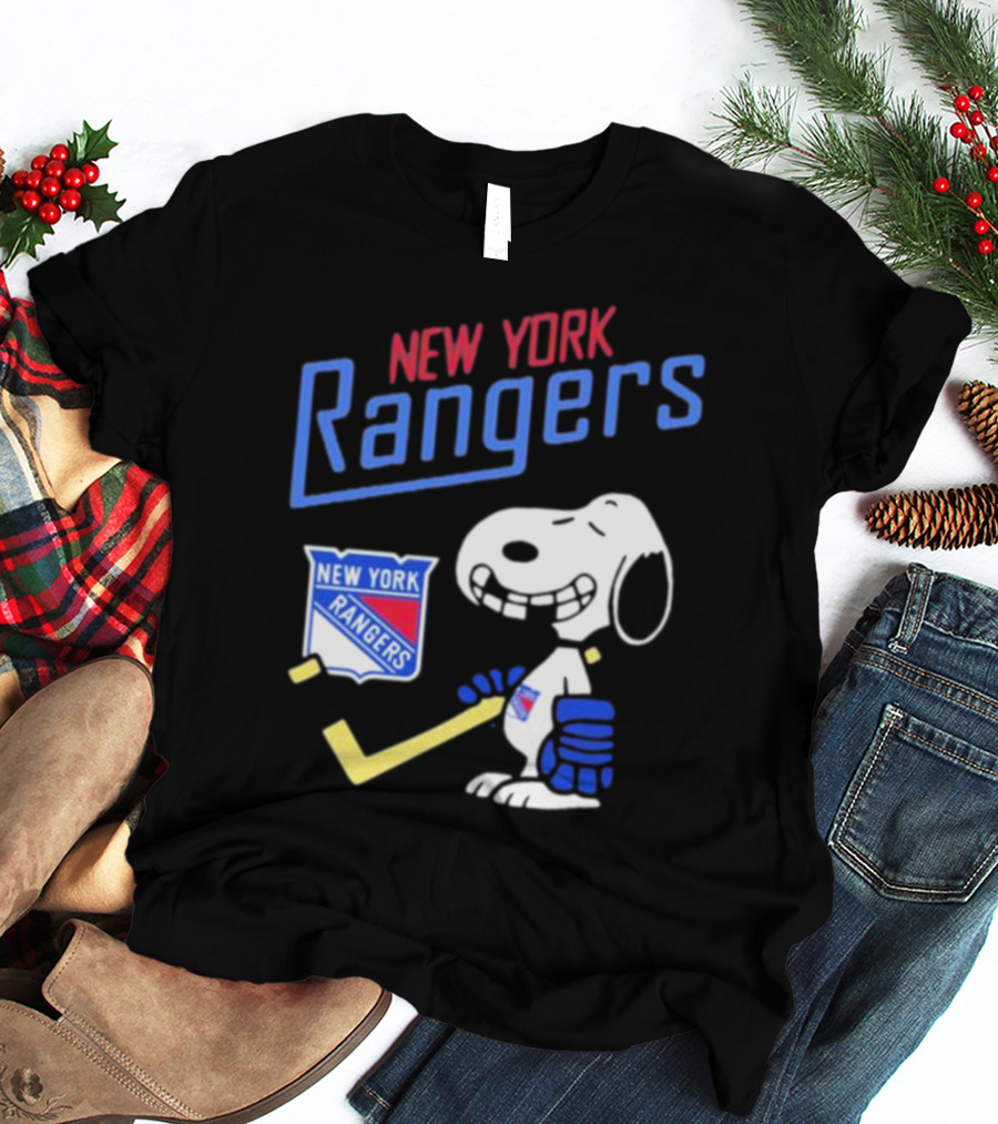 New York Rangers Snoopy Hockey Player T-Shirt