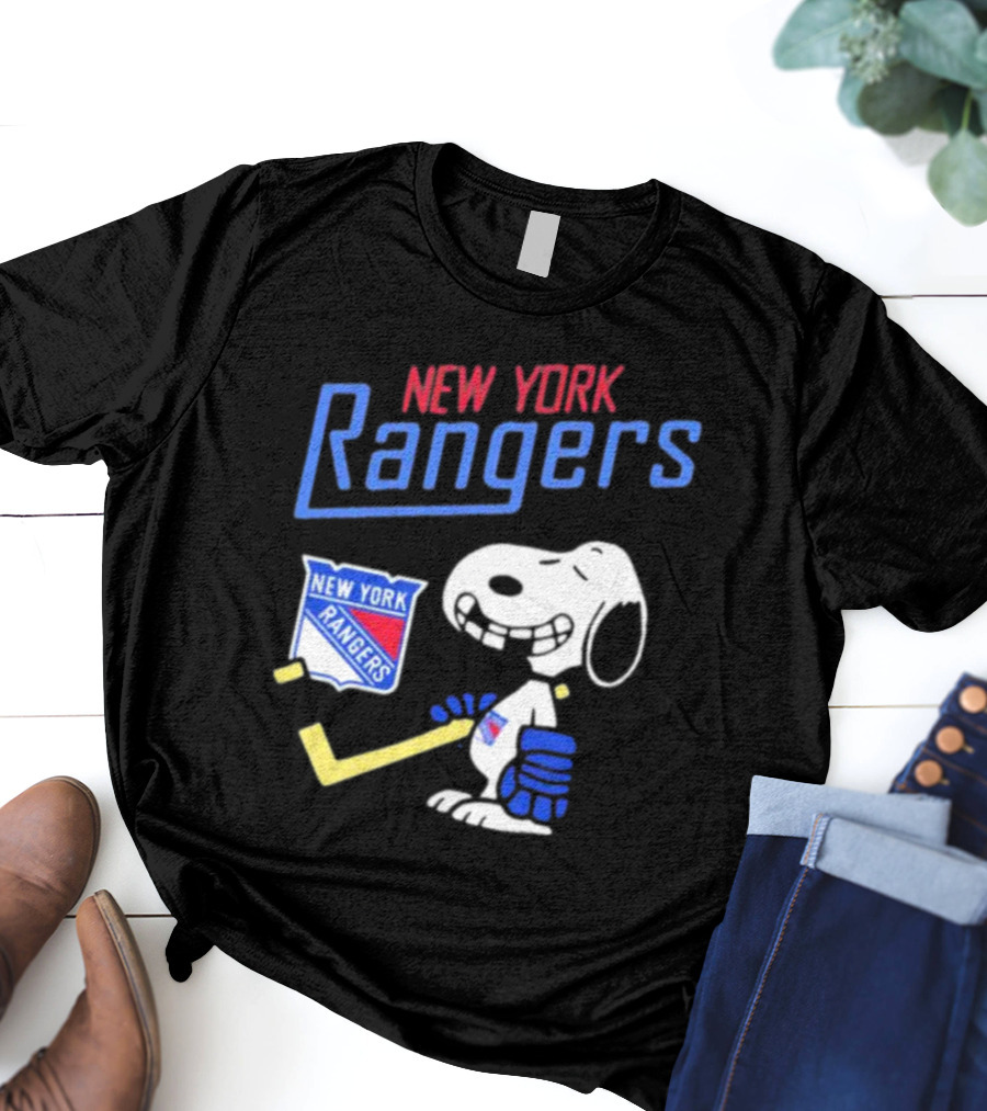 New York Rangers Snoopy Hockey Player T-Shirt