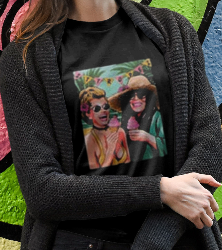 St Tropez Ice Cream Smiles Sunglasses And Sunhats T-Shirt