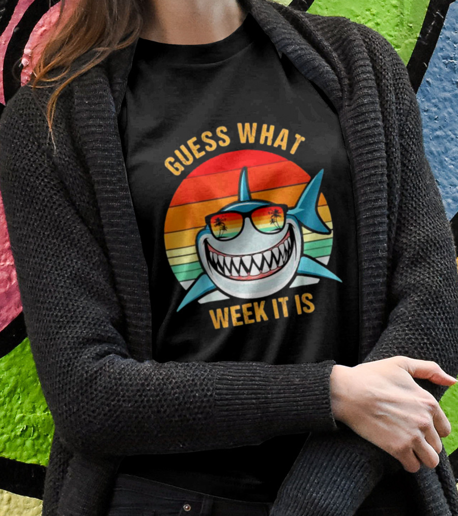 Guess What Week It Is Shark Vintage Sunset Retro Palm Trees T-Shirt