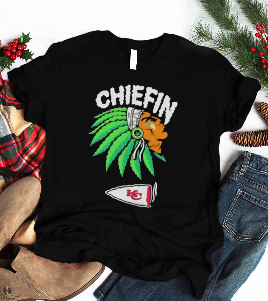 Kansas City Chiefs Chiefin Native Headdress Football T-Shirt
