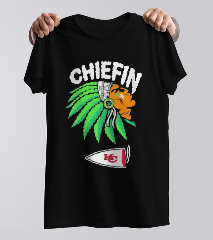Kansas City Chiefs Chiefin Native Headdress Football T-Shirt