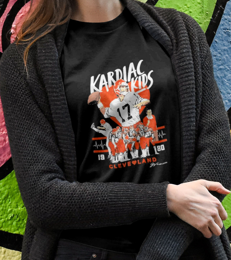 Kardiac Kids 1980 Cleveland Football Team Retro Quarterback Number 17 Sports Nostalgia T-Shirt