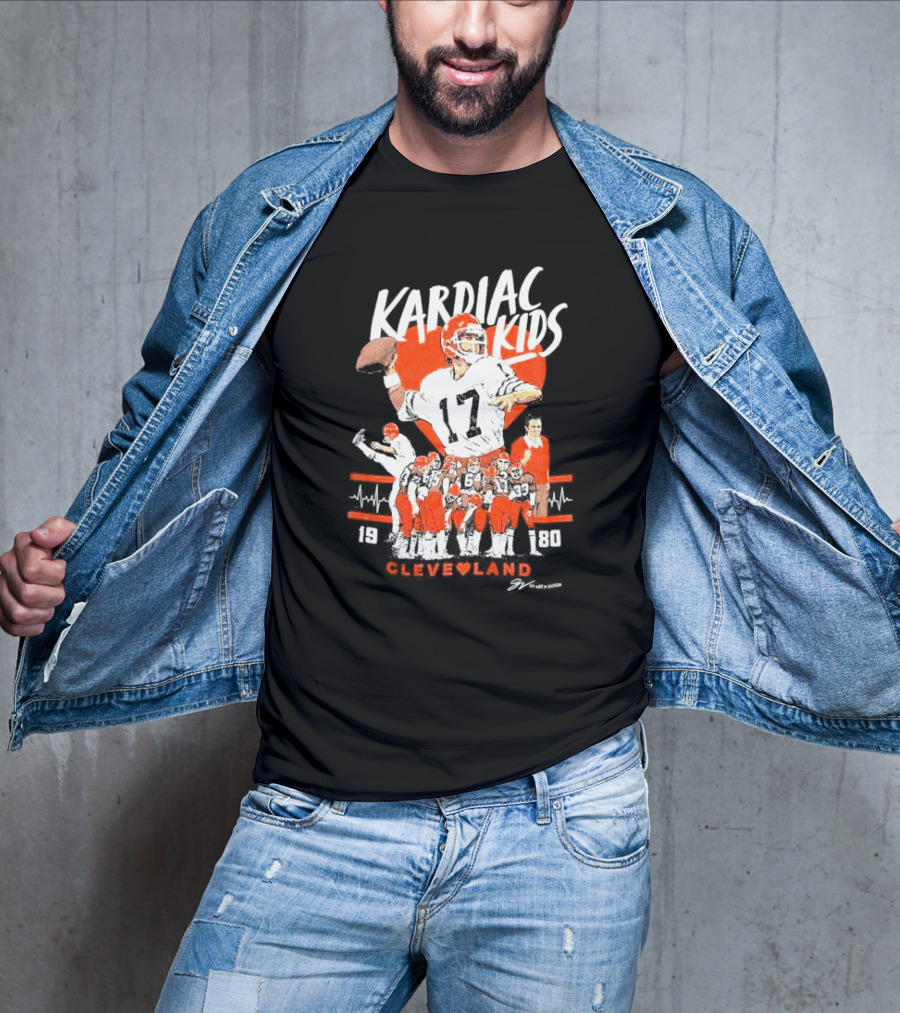 Kardiac Kids 1980 Cleveland Football Team Retro Quarterback Number 17 Sports Nostalgia T-Shirt