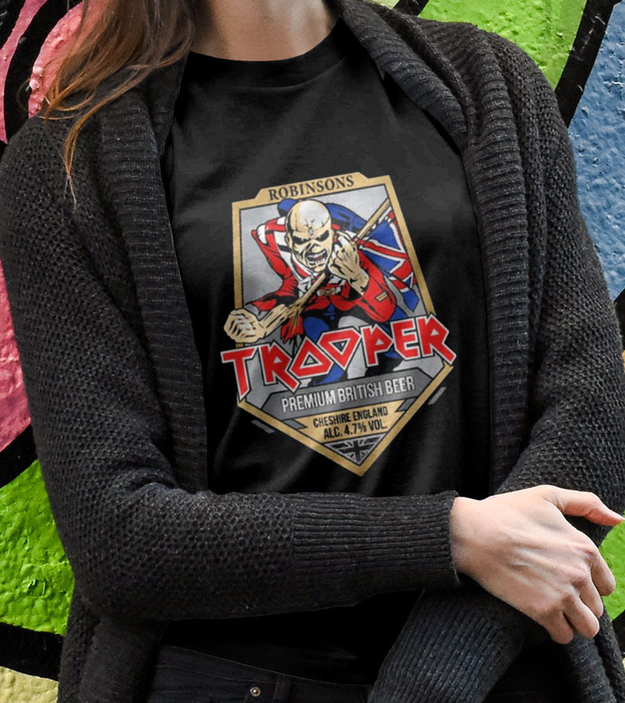 Robinsons Trooper Premium British Beer Cheshire England 4.7% Vol T-Shirt