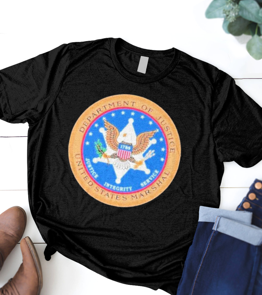 Department Of Justice United States Marshal Seal With Justice Integrity Service Eagle Emblem T-Shirt