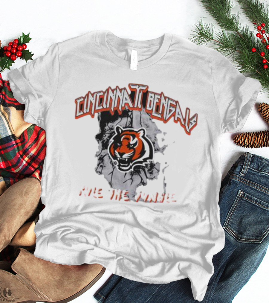 Cincinnati Bengals Rule The Jungle Tiger Logo Women's Boyfriend T-Shirt