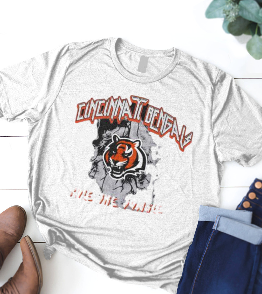 Cincinnati Bengals Rule The Jungle Tiger Logo Women's Boyfriend T-Shirt
