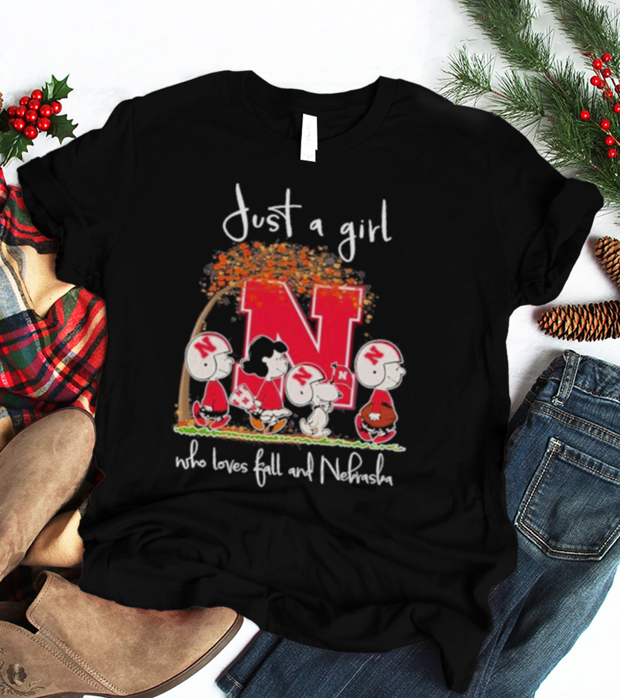 Just A Girl Who Loves Fall And Nebraska Peanuts Gang Football T-Shirt
