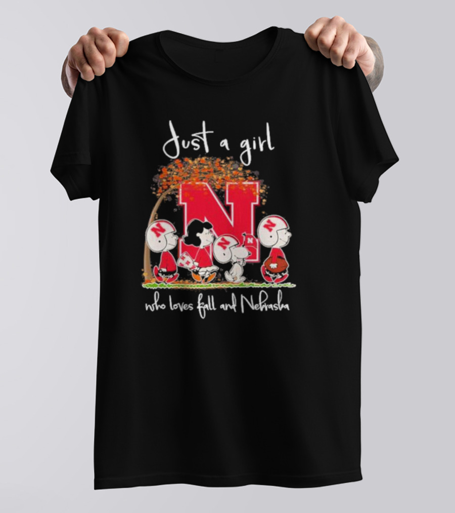 Just A Girl Who Loves Fall And Nebraska Peanuts Gang Football T-Shirt