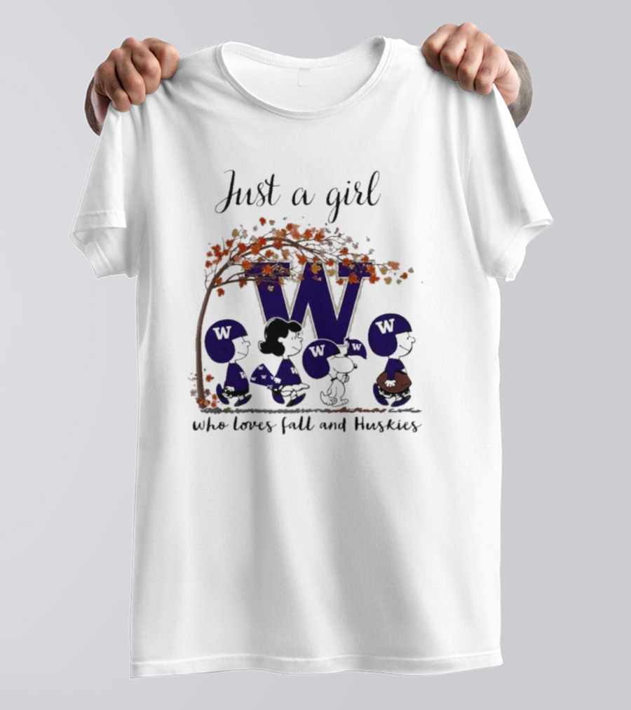 Just A Girl Who Loves Fall And Huskies Peanuts Football T-Shirt
