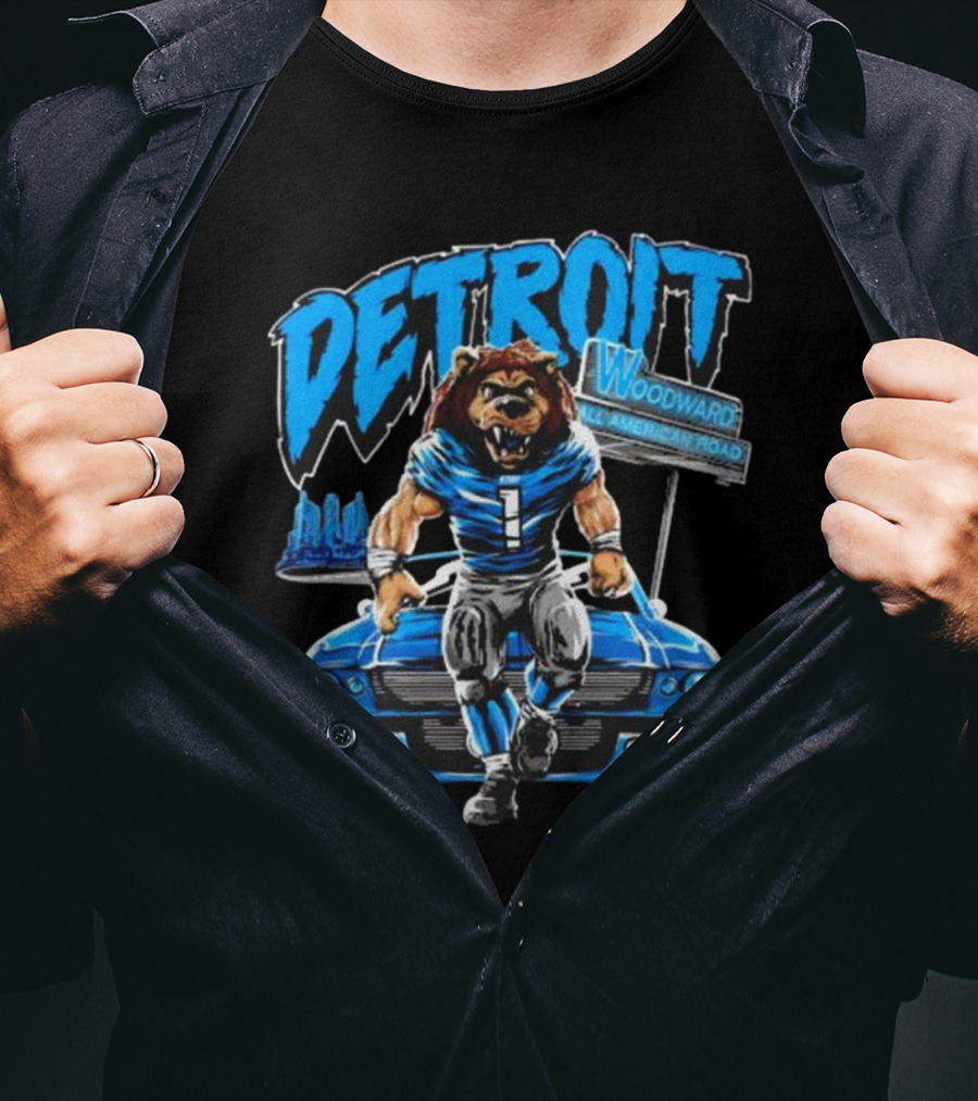 Detroit Woodward All American Road Lion Football Car T-Shirt