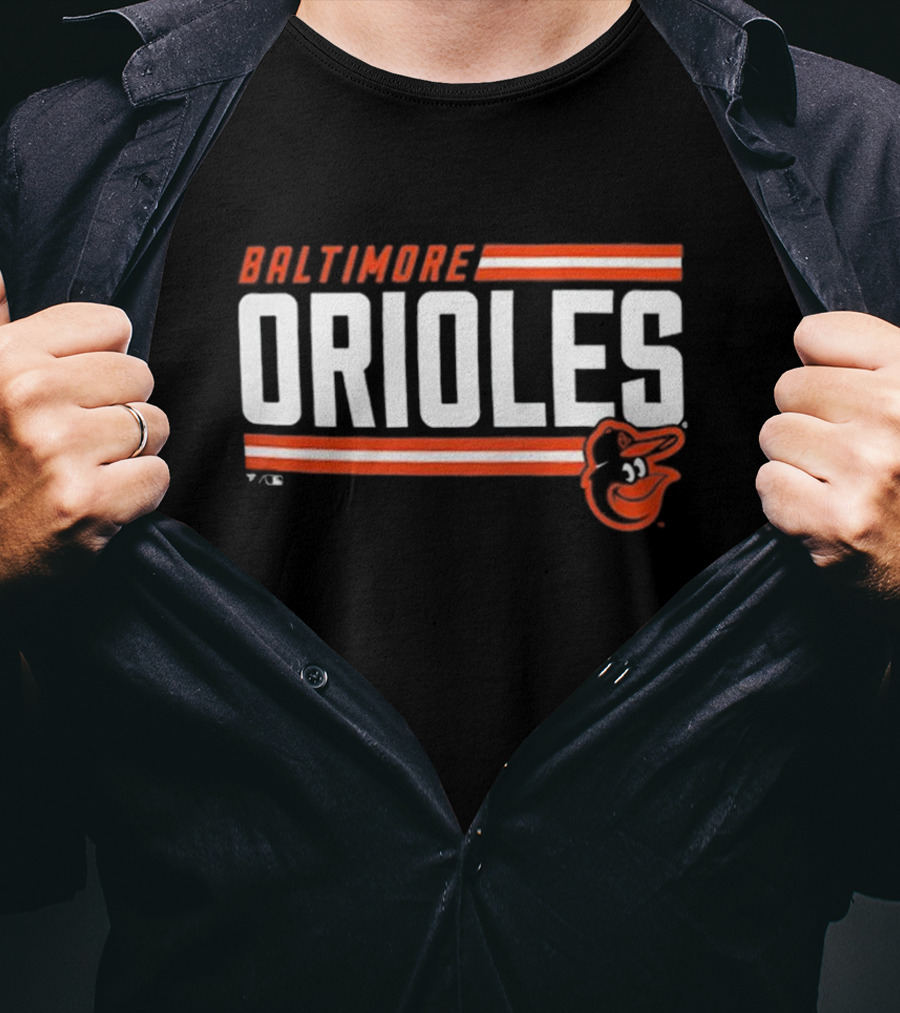 BALTIMORE ORIOLES FANATICS BRANDED ONSIDE STRIPE ORIOLES LOGO T-Shirt