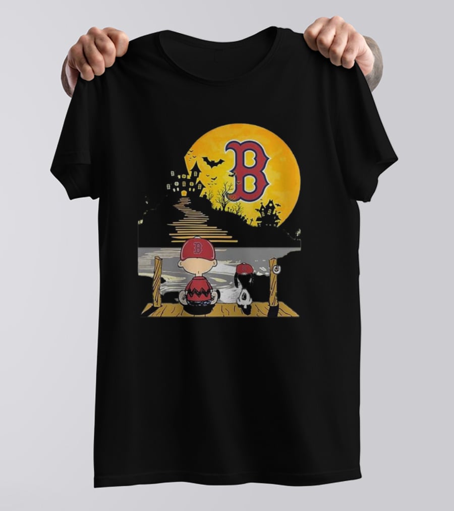 Snoopy And Charlie Brown Boston Red Sox Halloween Moon Scene T-Shirt