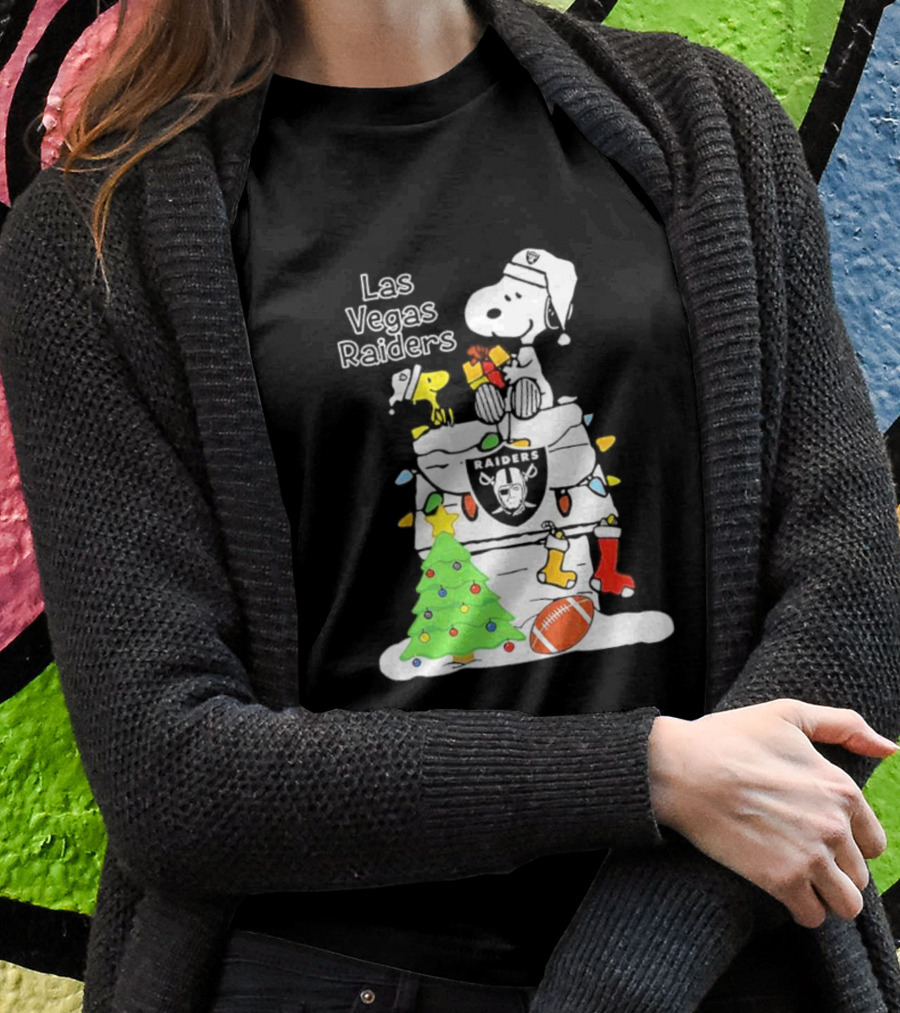 Las Vegas Raiders NFL Christmas Snoopy And Woodstock With Tree And Football T-Shirt