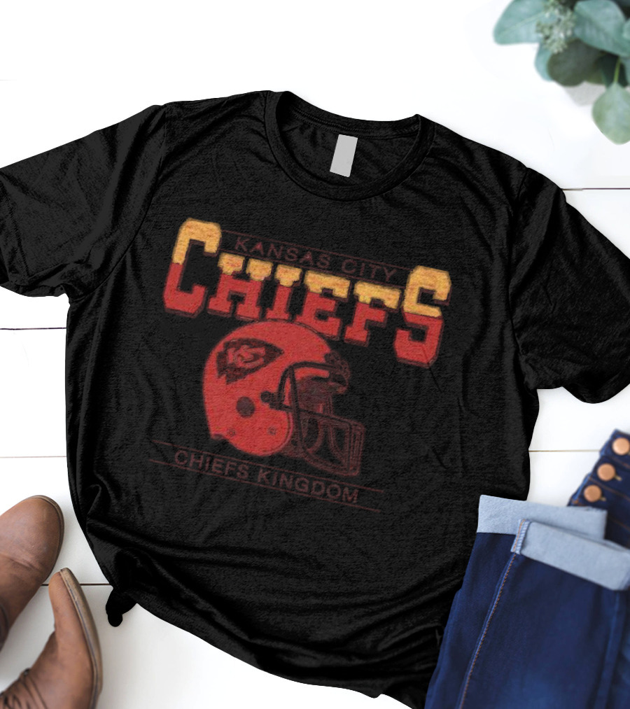 Kansas City Chiefs Kingdom Helmet Gridiron Classics Franklin T-Shirt