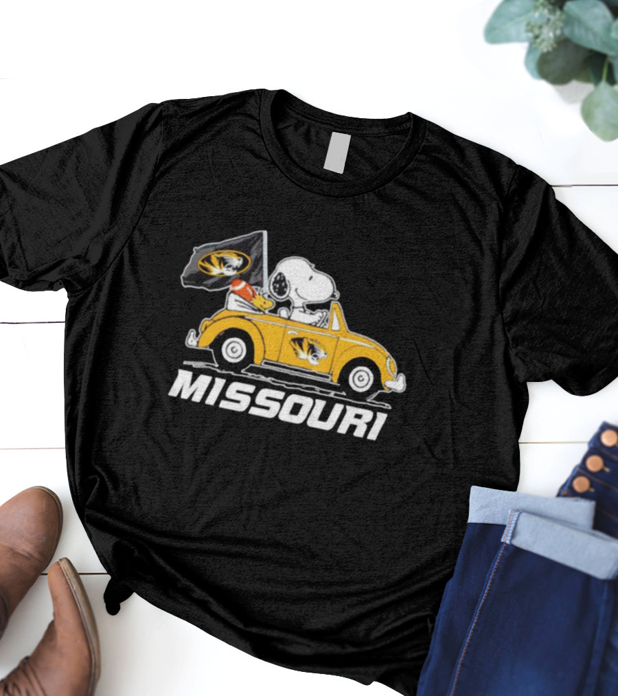 Missouri Tigers Snoopy Woodstock Driving Car T-Shirt
