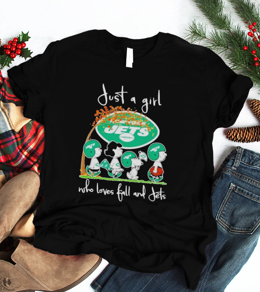 Just A Girl Who Loves Fall And New York Jets Football With Peanut Friend T-Shirt
