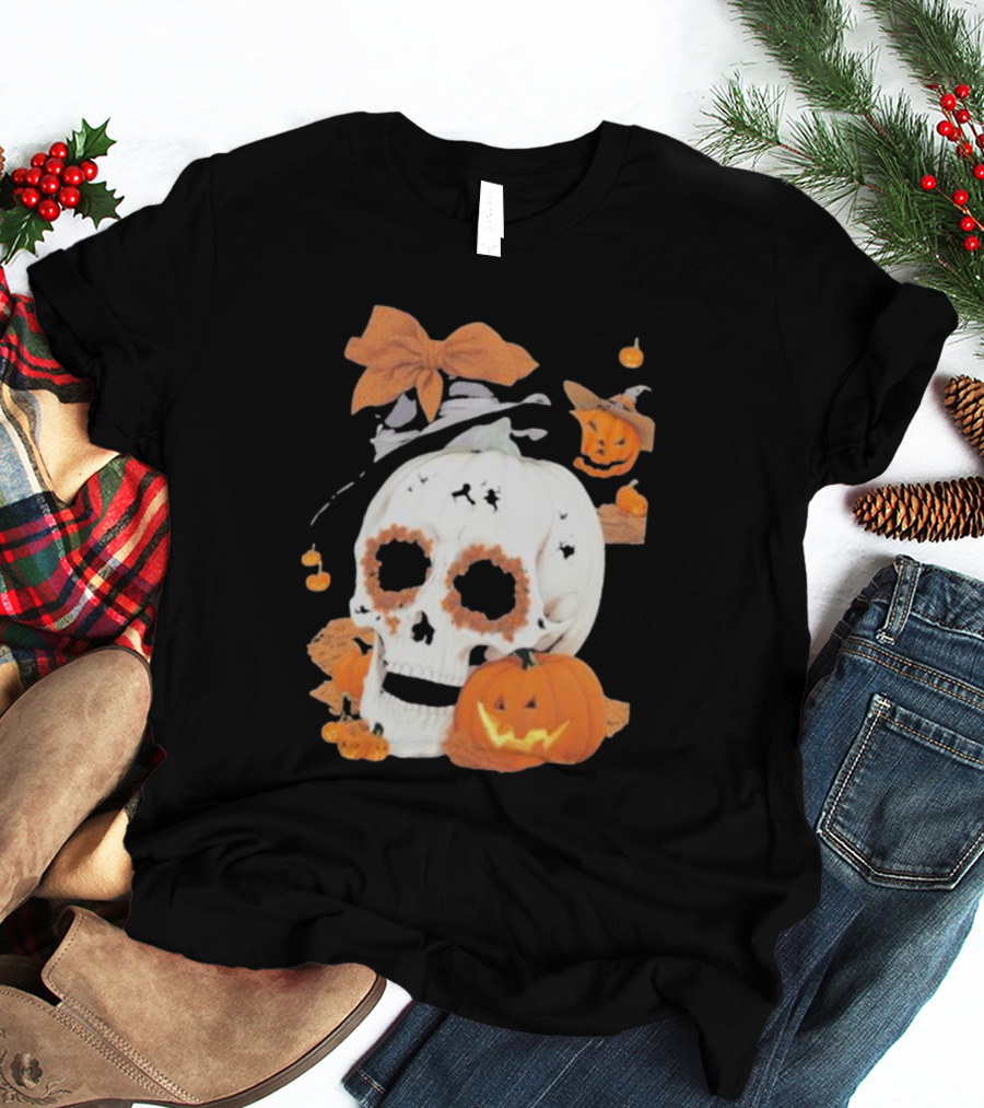 The Witch's Skull Pumpkin Halloween Hat And Laughing Jack-O'-Lanterns T-Shirt