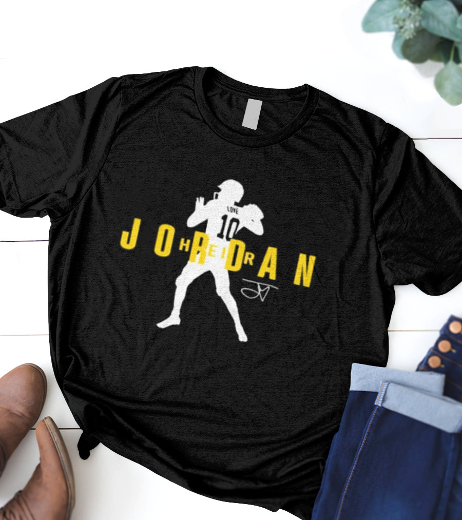 Heir Jordan Love Quarterback Silhouette Signature T-Shirt