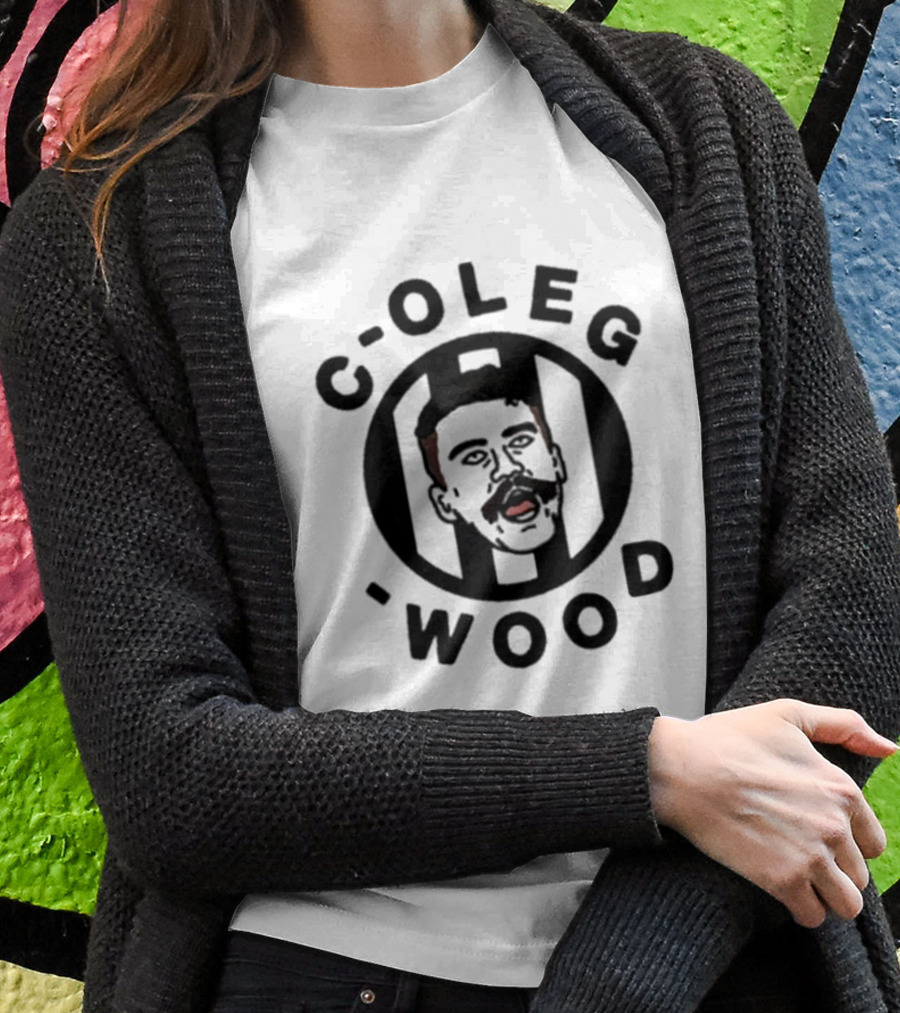 C-Oleg-Wood Cartoon Face Circle Football T-Shirt