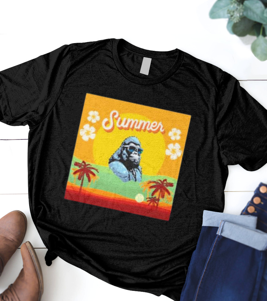 Summer Gorilla Beach Palm Trees Sun Vintage Retro T-Shirt