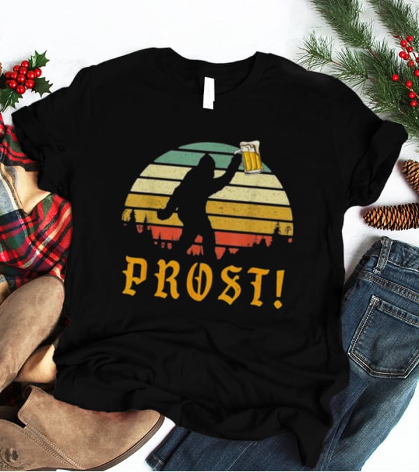 PROST Bigfoot Holding Beer Vintage Sunset Oktoberfest Germany T-Shirt