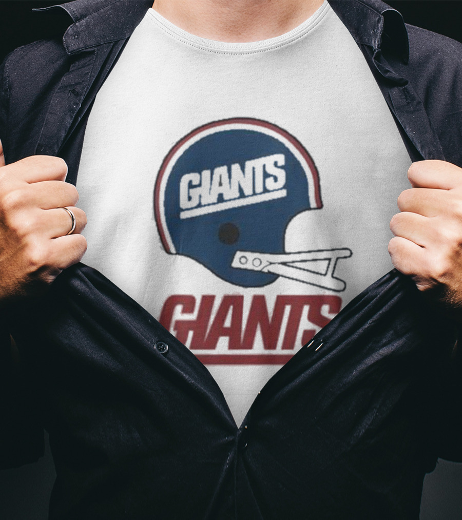 New York Giants Helmet With Giants Text T-Shirt