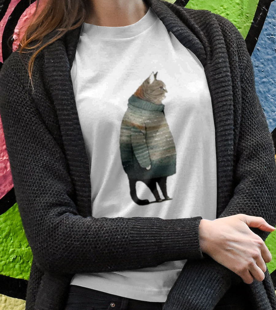 Women’s Winter Cat In Cozy Sweater Print T-Shirt