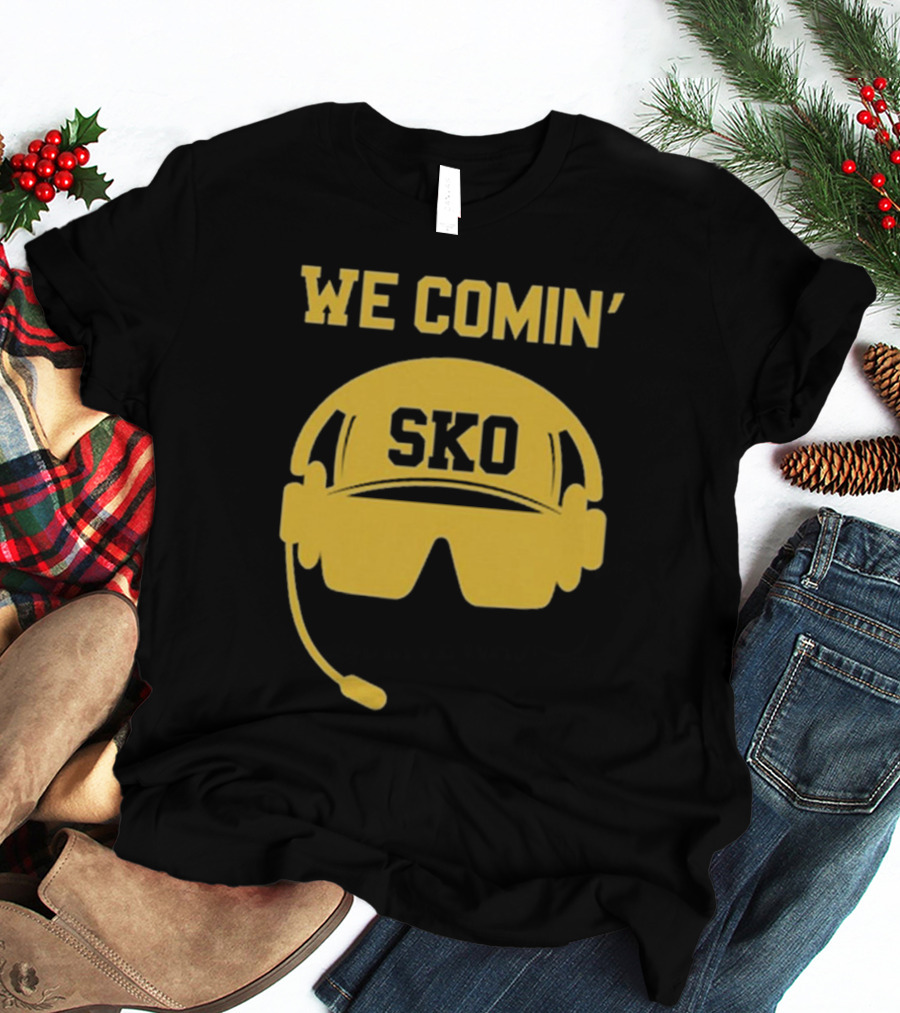 WE COMIN' SKO Prime Boulder Football Headset T-Shirt
