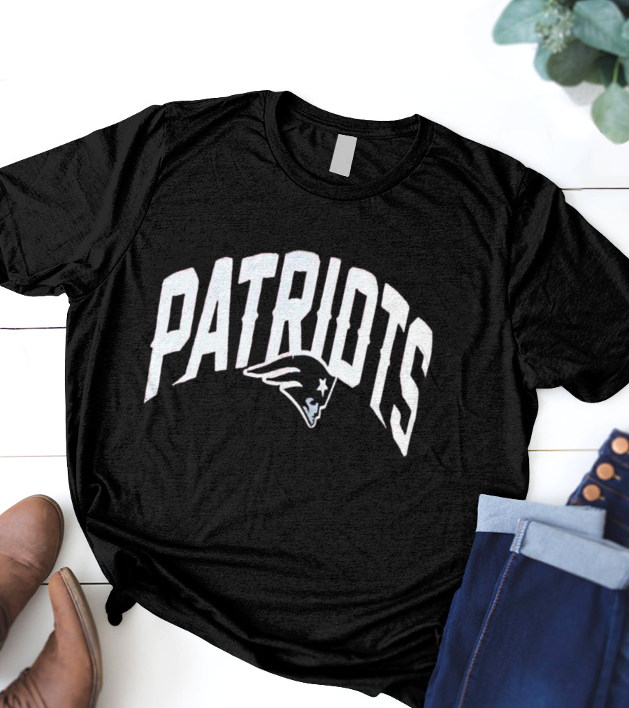 PATRIOTS Bill Belichick Black White Red T-Shirt