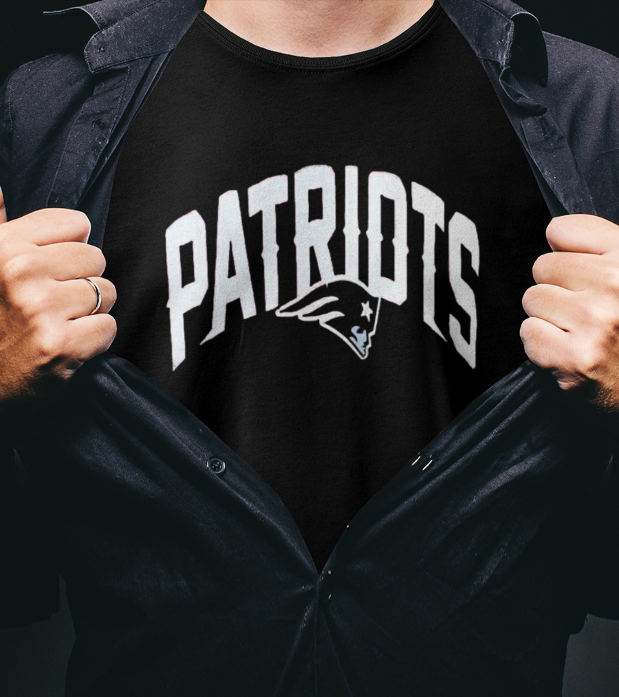 PATRIOTS Bill Belichick Black White Red T-Shirt