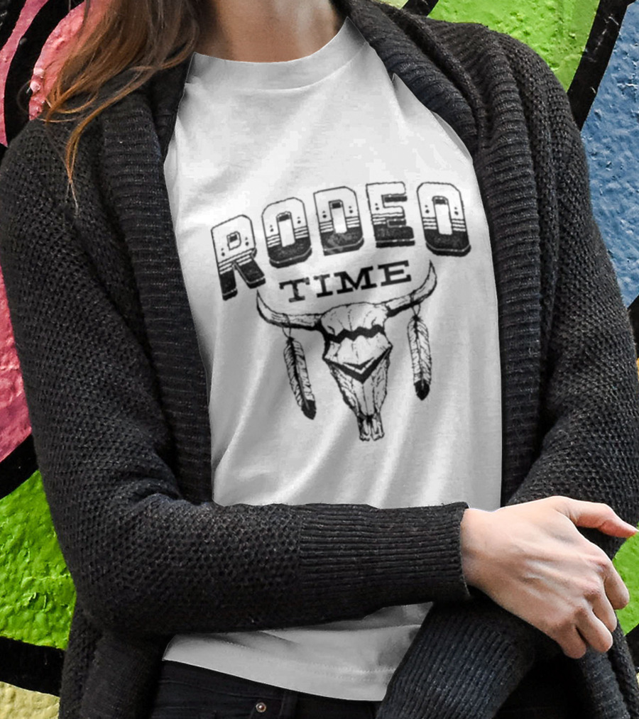 Rodeo Time Skull Dale Brisby Clay Feathers T-Shirt
