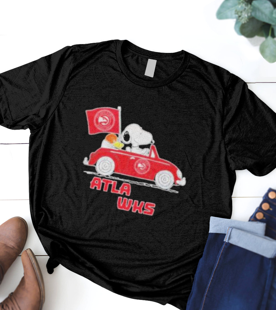 ATLA WKS Snoopy Dog Driving Red Car With Basketball Flag T-Shirt