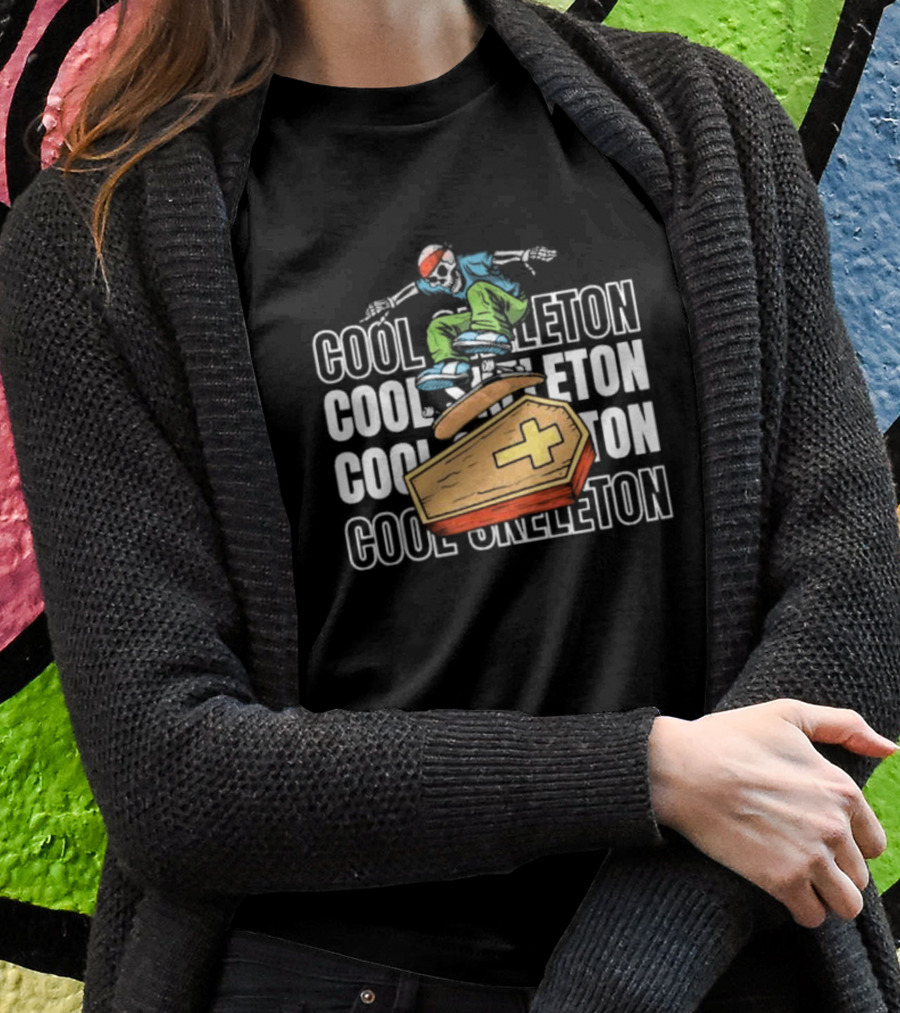 Cool Skeleton Skateboarding Coffin Halloween Jump T-Shirt