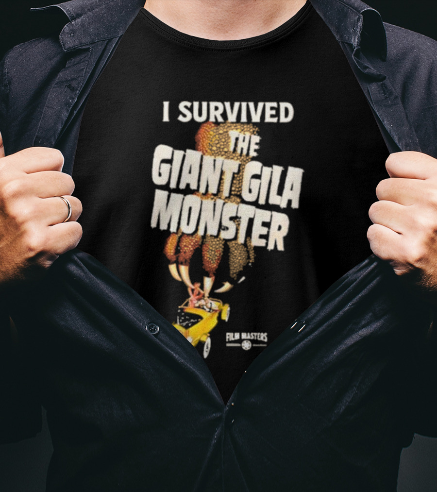 I Survived The Giant Gila Monster Film Masters Vintage Car Scene T-Shirt