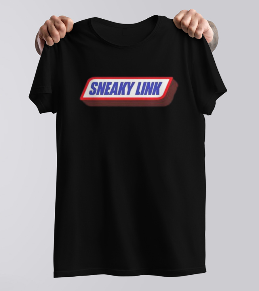 SNEAKY LINK Retro T-Shirt