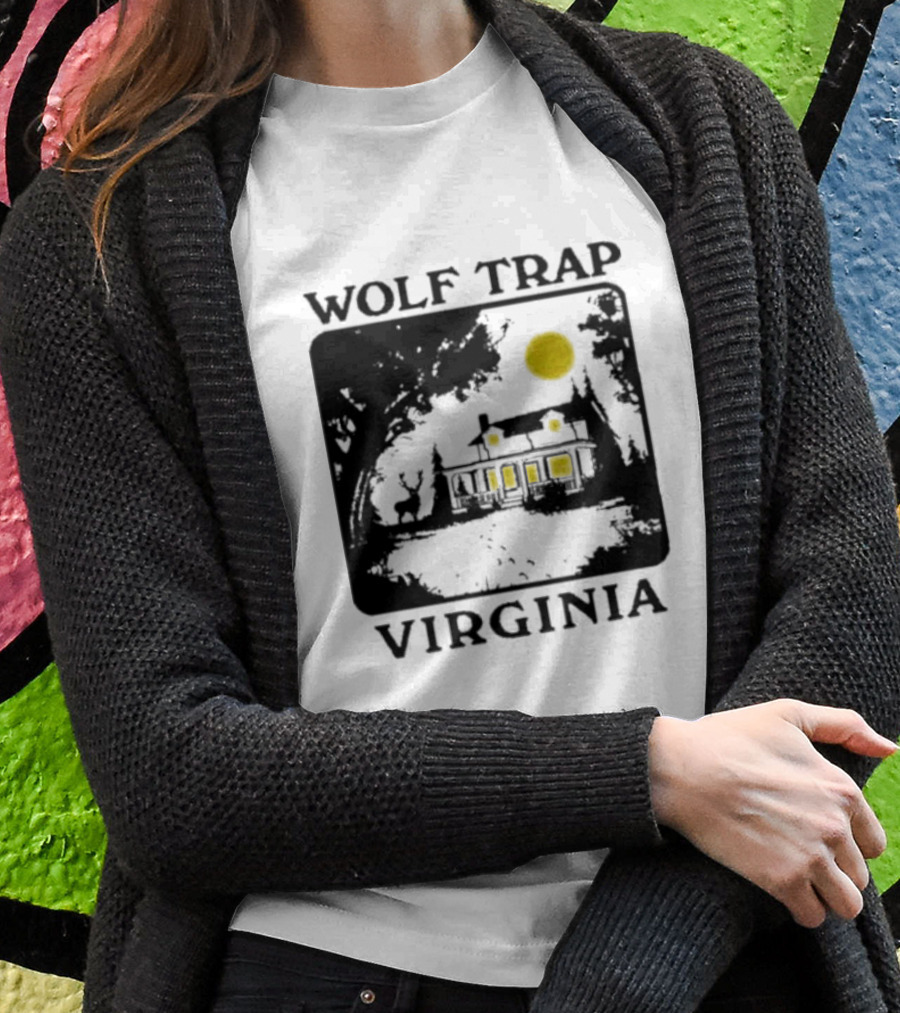Wolf Trap Virginia Moonlit House Scene T-Shirt