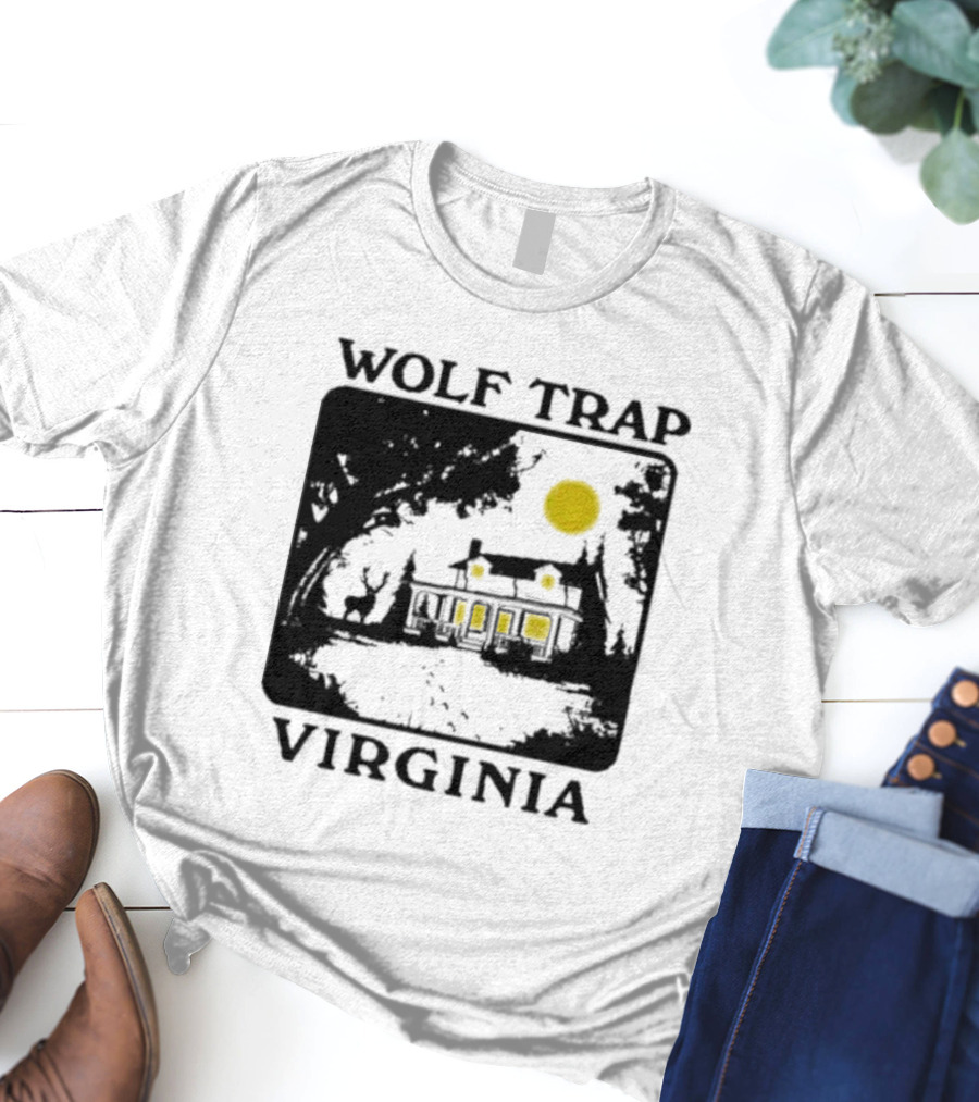Wolf Trap Virginia Moonlit House Scene T-Shirt