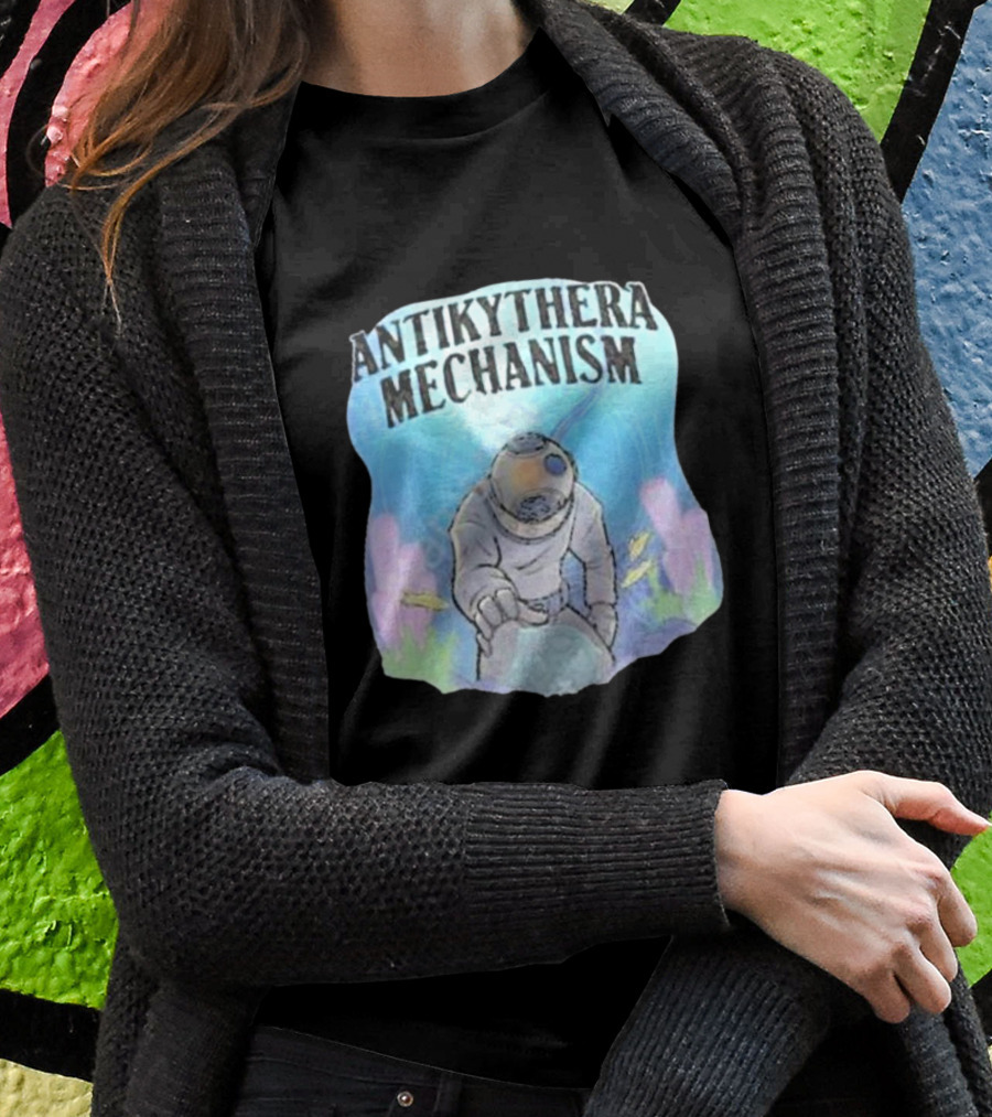 Antikythera Mechanism Diver Exploring Underwater Mystery T-Shirt